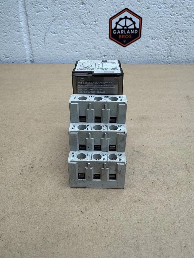 Used Allen Bradley 700-HB33A1 Series D Relay, 120 VAC, 15 A, w/ 700-HN153 Series A