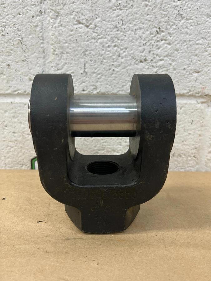 Used Parker 50945 Rod Clevis