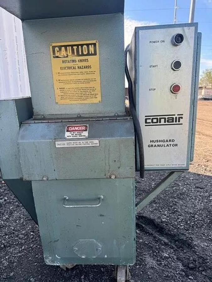 Used Conair 72000402 Granulator, 5 Hp, 460V, 6.8A