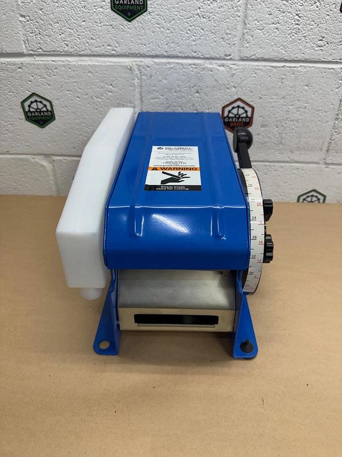 Used Global Industrial FX-800 300713 Manual Gummed Tape Dispenser *FOR PARTS*