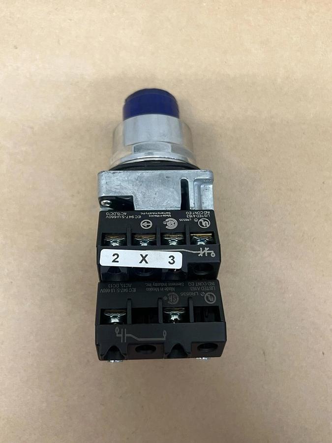 Used Siemens 52PT6D5AB Blue Push Button
