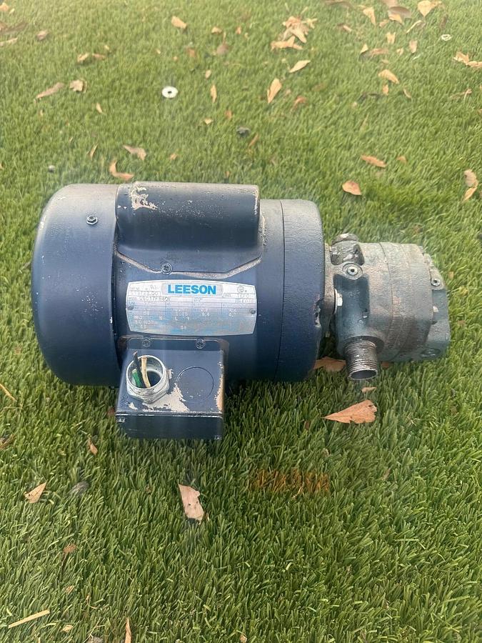 Used Leeson C6C17FB80E AC Motor, 1/2 HP, 1725 RPM, 60 HZ, 115V, 208-230 V