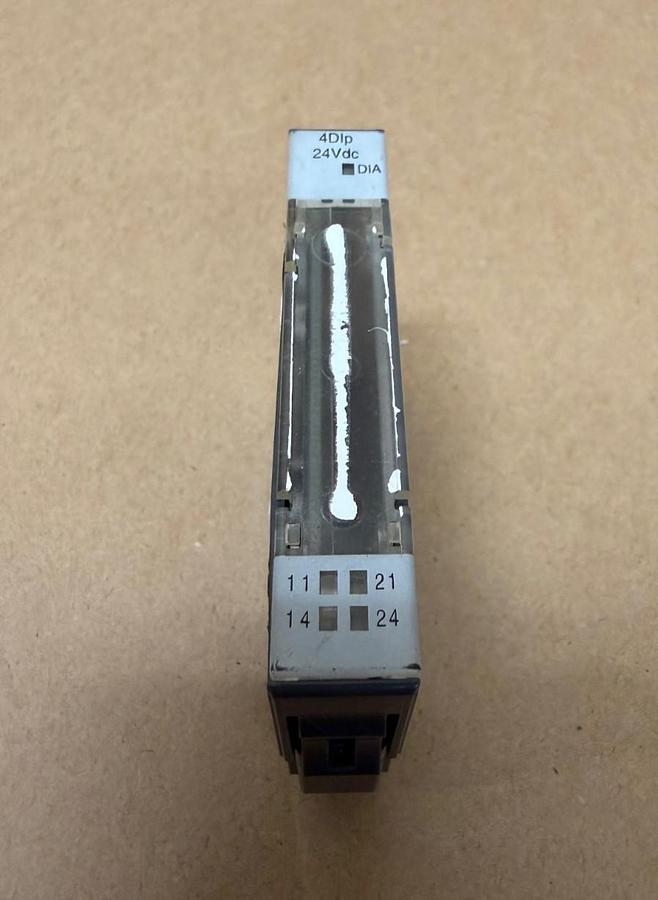 Used Eaton XN-4DI-24VDC-P Output Module