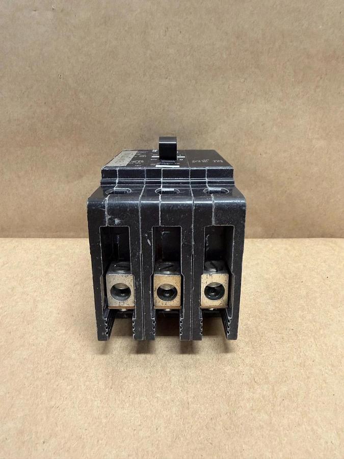 Used Square D EGB34040 40A, 3 Pole Circuit Breaker