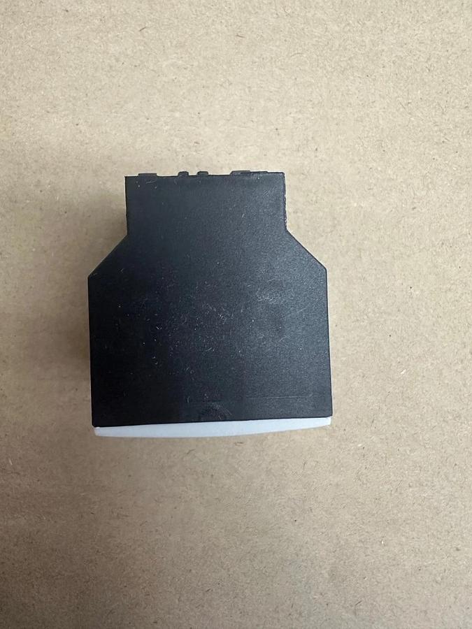 Used Eaton DILA-XHI11 Auxiliary Contact Module *NEW* (1 Box of Qty 4)