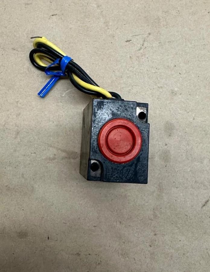 Used Koganei A200-4E2 Air Valve