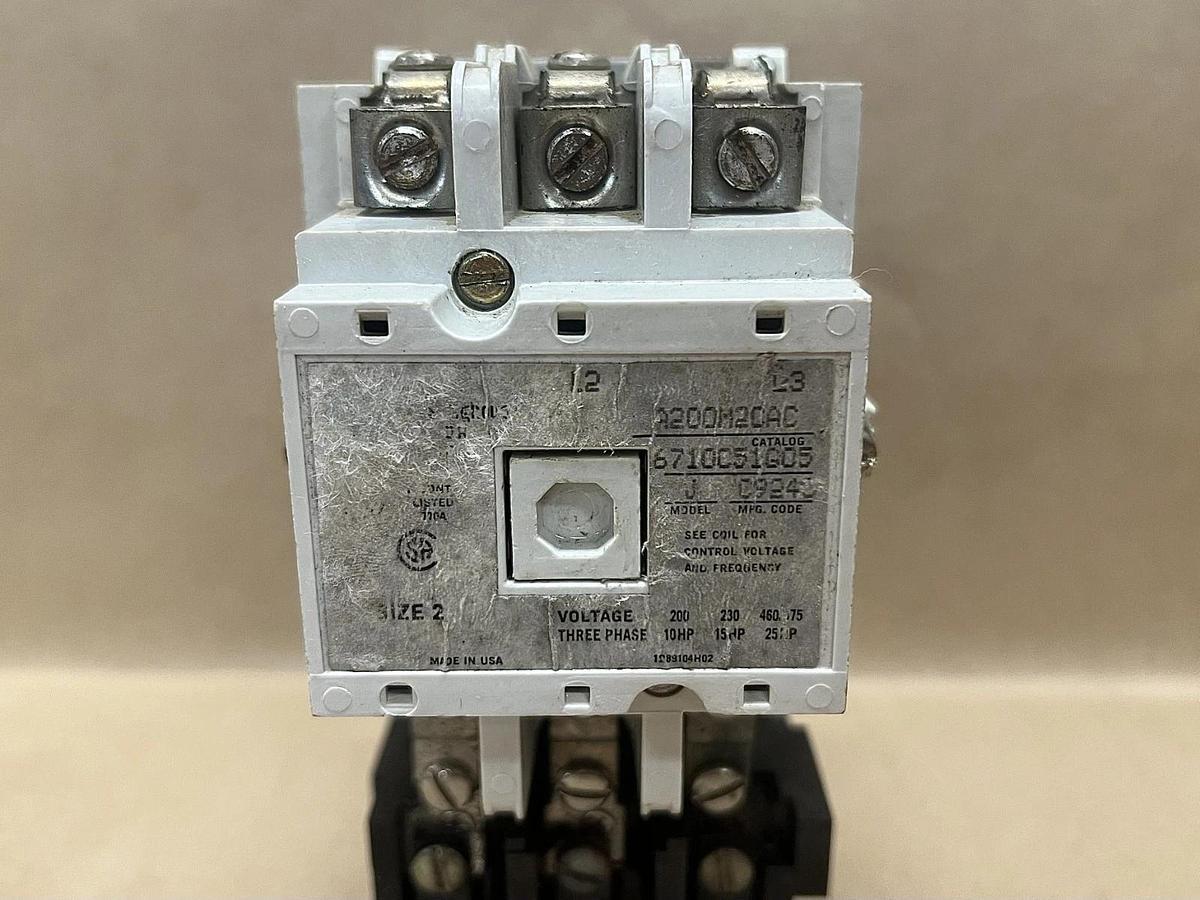 Used Westinghouse A200M2CAC Size 2, 3Ph, Model J Motor Controller (CAT:6710C51G05)