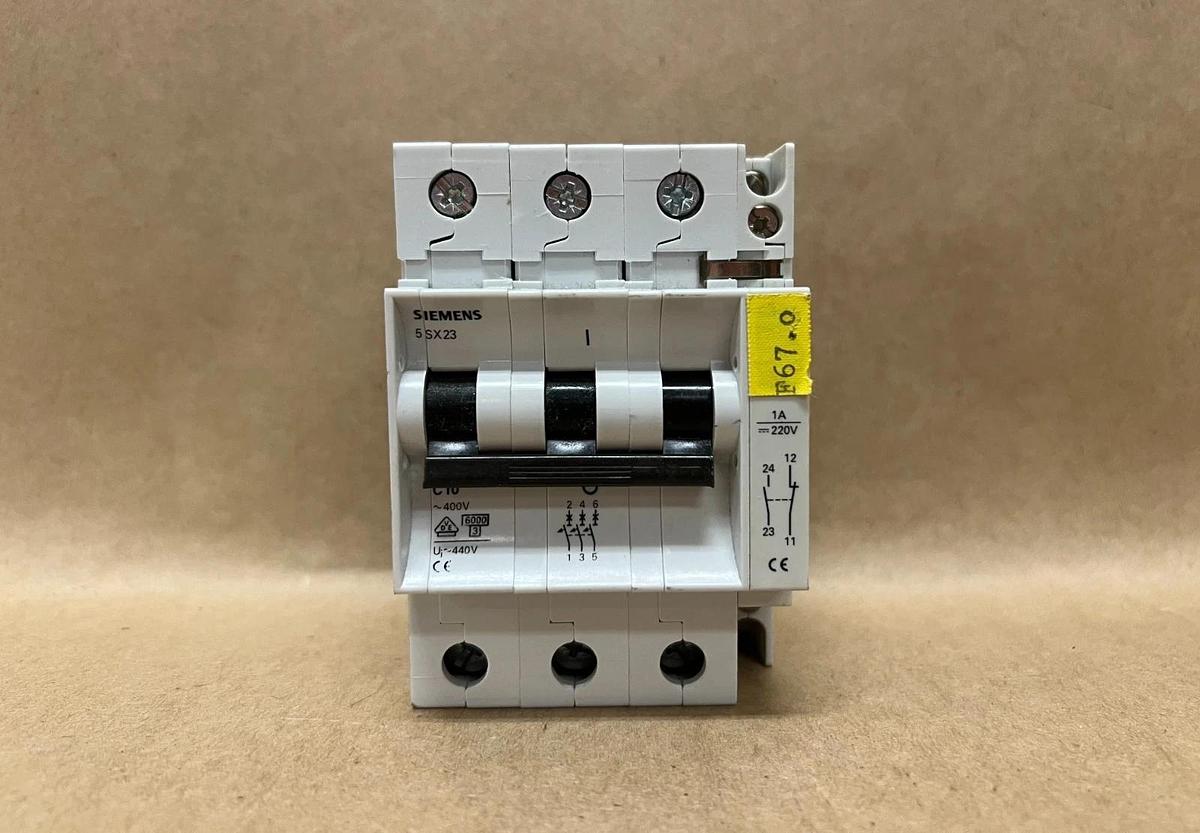 Used Siemens 5SX23 C10, 480V Circuit Breaker