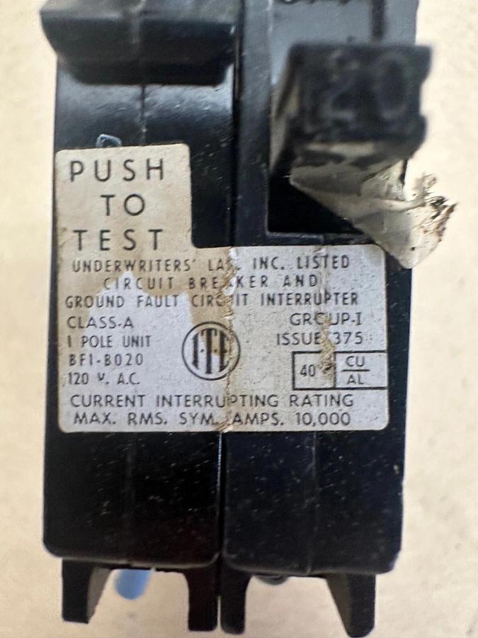 Used I-T-E BFI-B020 Circuit Breaker