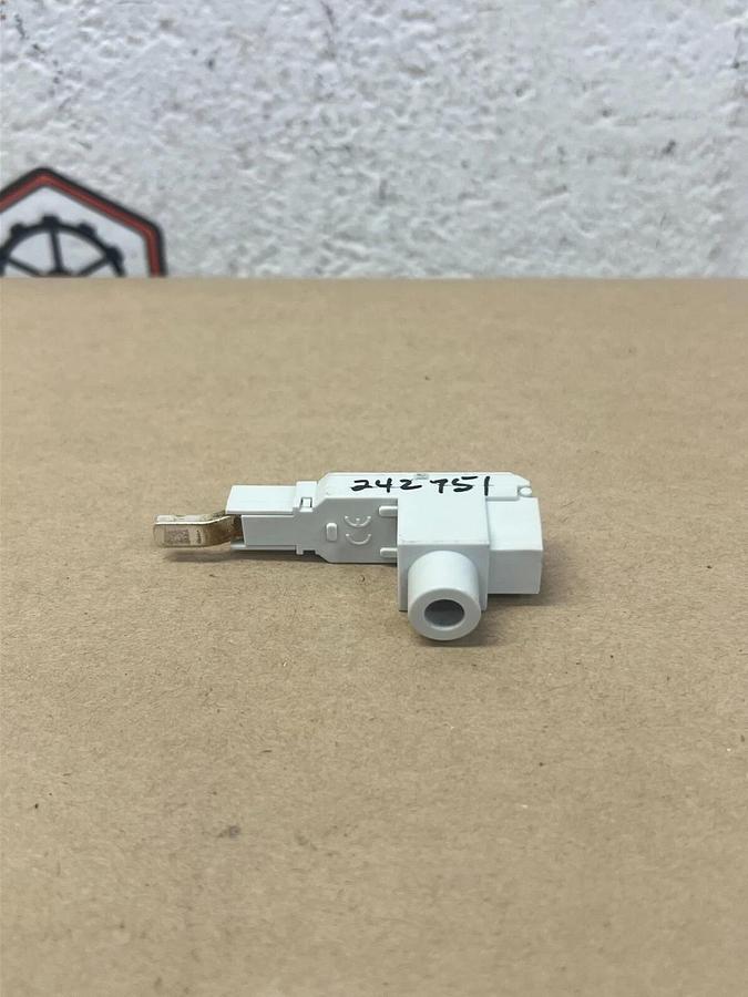 Used Allen Bradley 1489-AACL T35 Terminal Power Feed