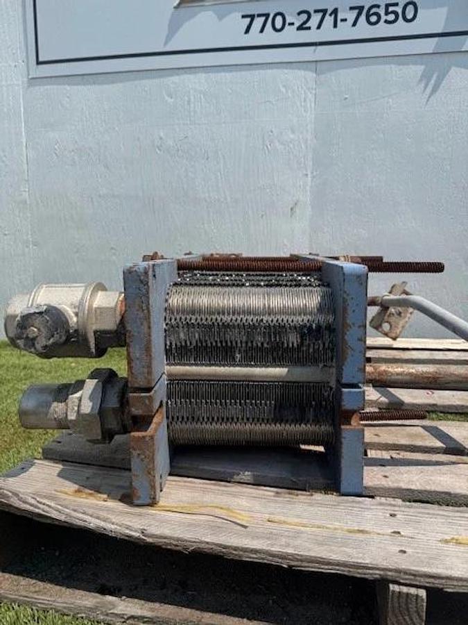 Used Hintec M6-MFGL/67/316/-0.5/NBR-B Gasketed Plate Heat Exchanger
