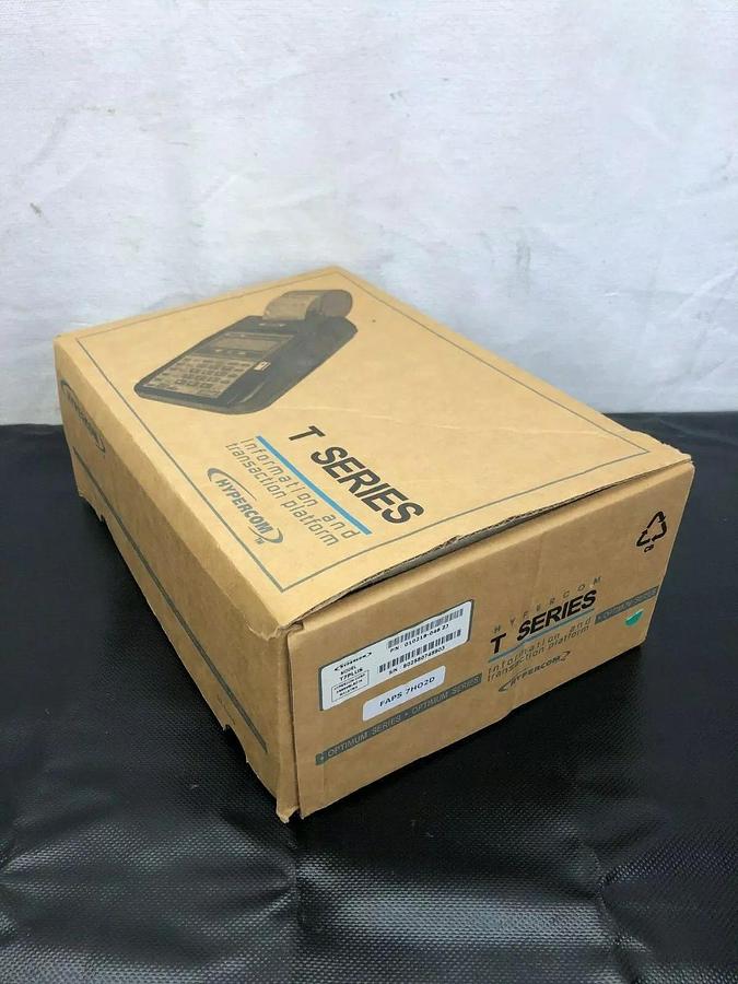 Hypercom T7PLUS 010218-046 ZJ Credit Card Machine and Power Supply