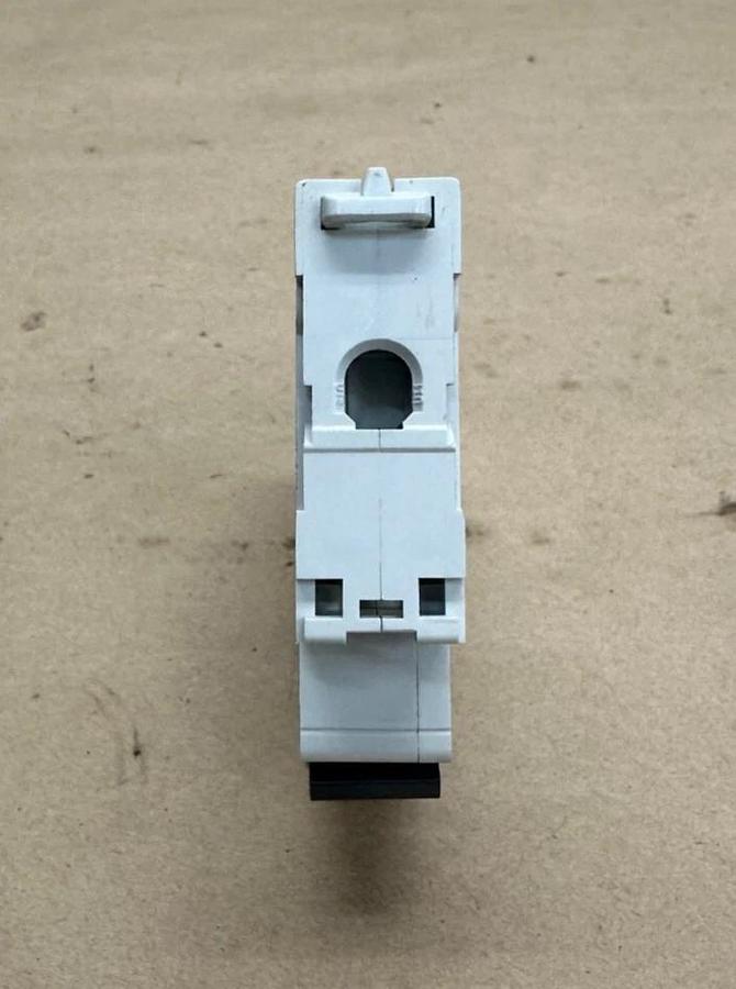 Used Schneider Electric 17414 Circuit Breaker