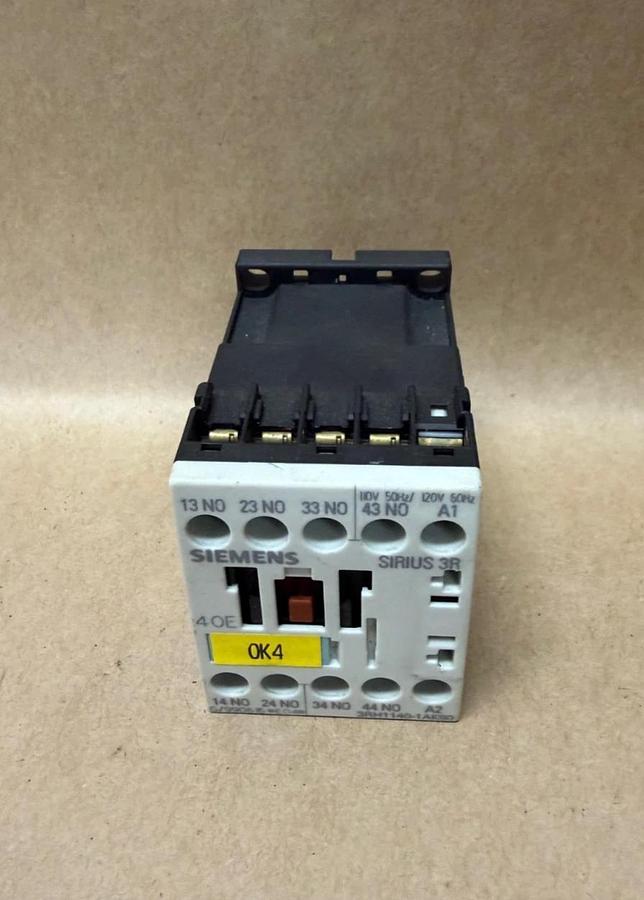 Used Siemens 3RH1140-1AK60 Contactor