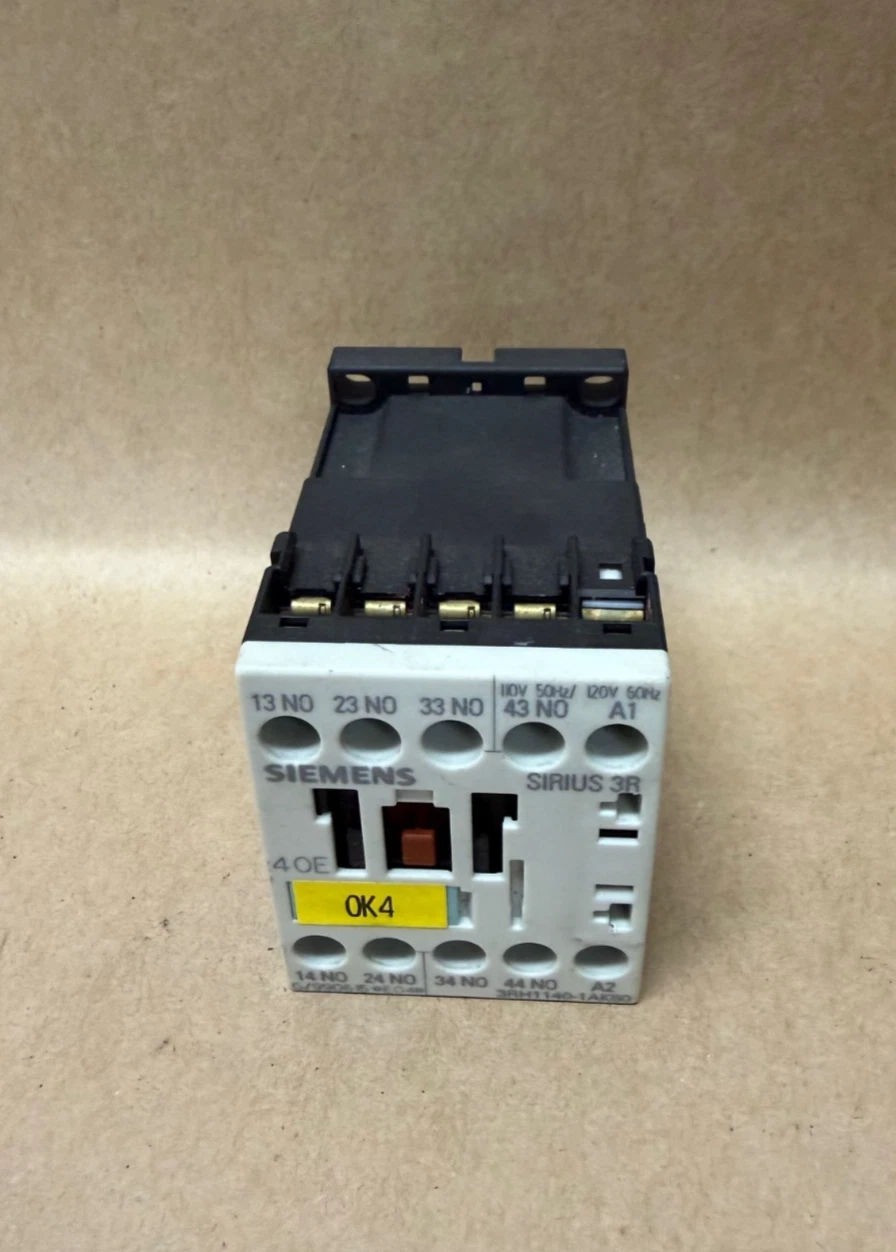 Used Siemens 3RH1140-1AK60 Contactor