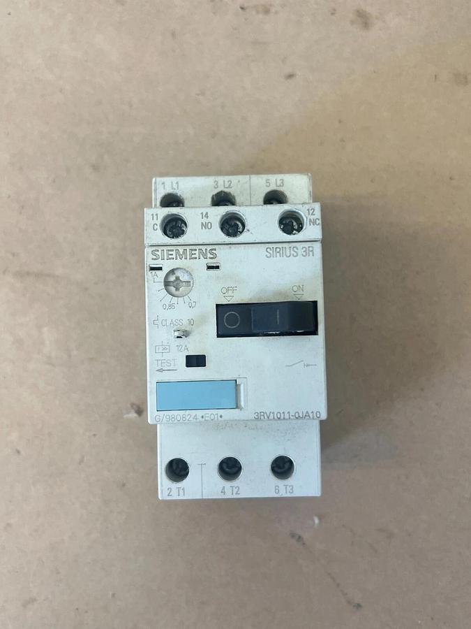 Used Siemens 3RV1011-0JA10 Sirius 3R Starter Protector