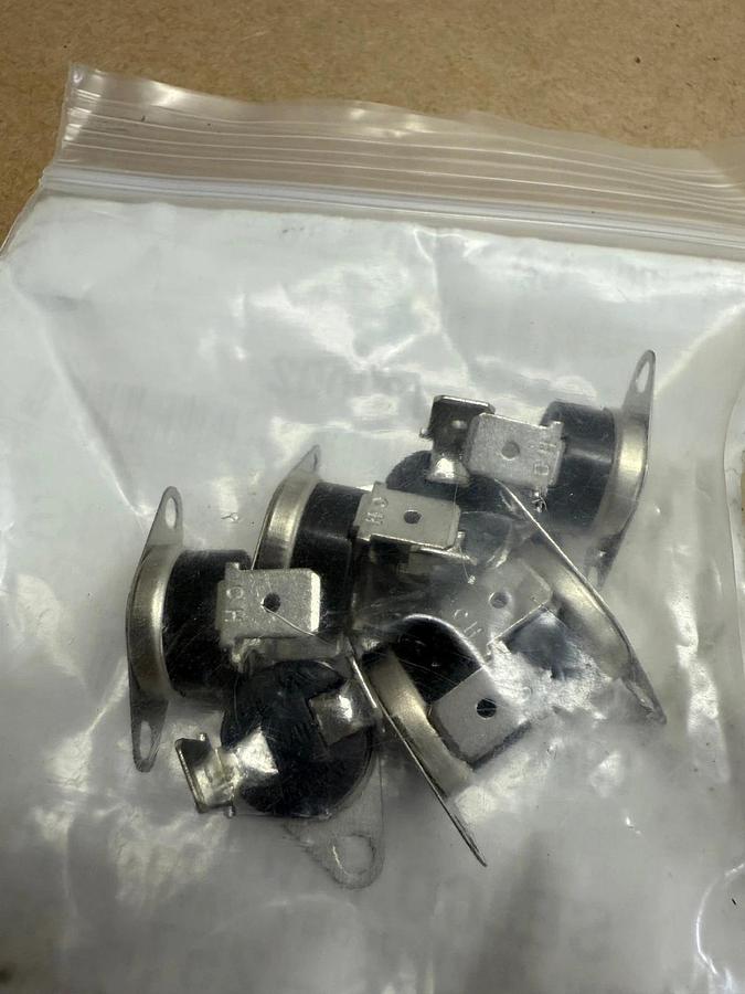 Used SELCO Products CA-100-80, 1/2 Disc Thermostat, Qty 7 *NEW*
