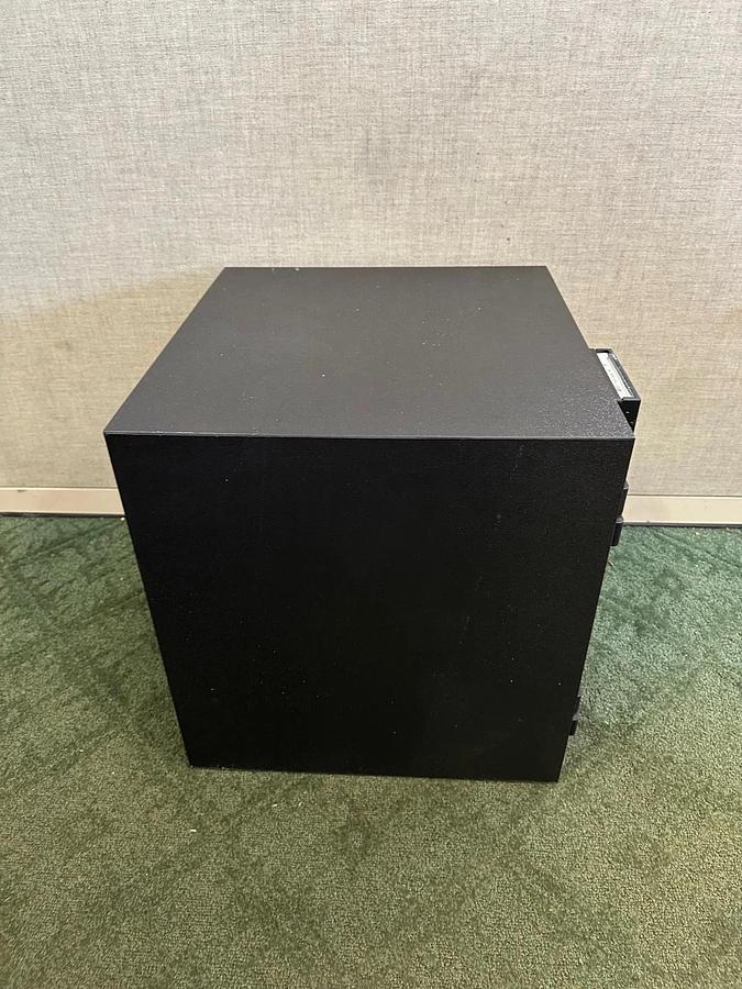 Used Dust Free PC DFP201W21 Fan Filter System *NEW*