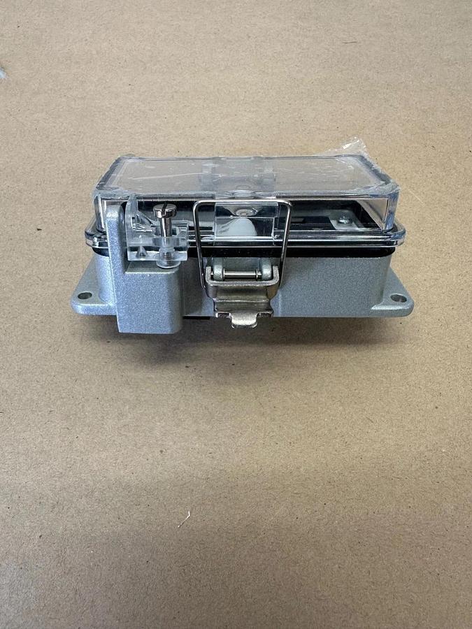 Used Hubbell P155E Ethernet CAT 5E, 15A/120VAC *NEW*