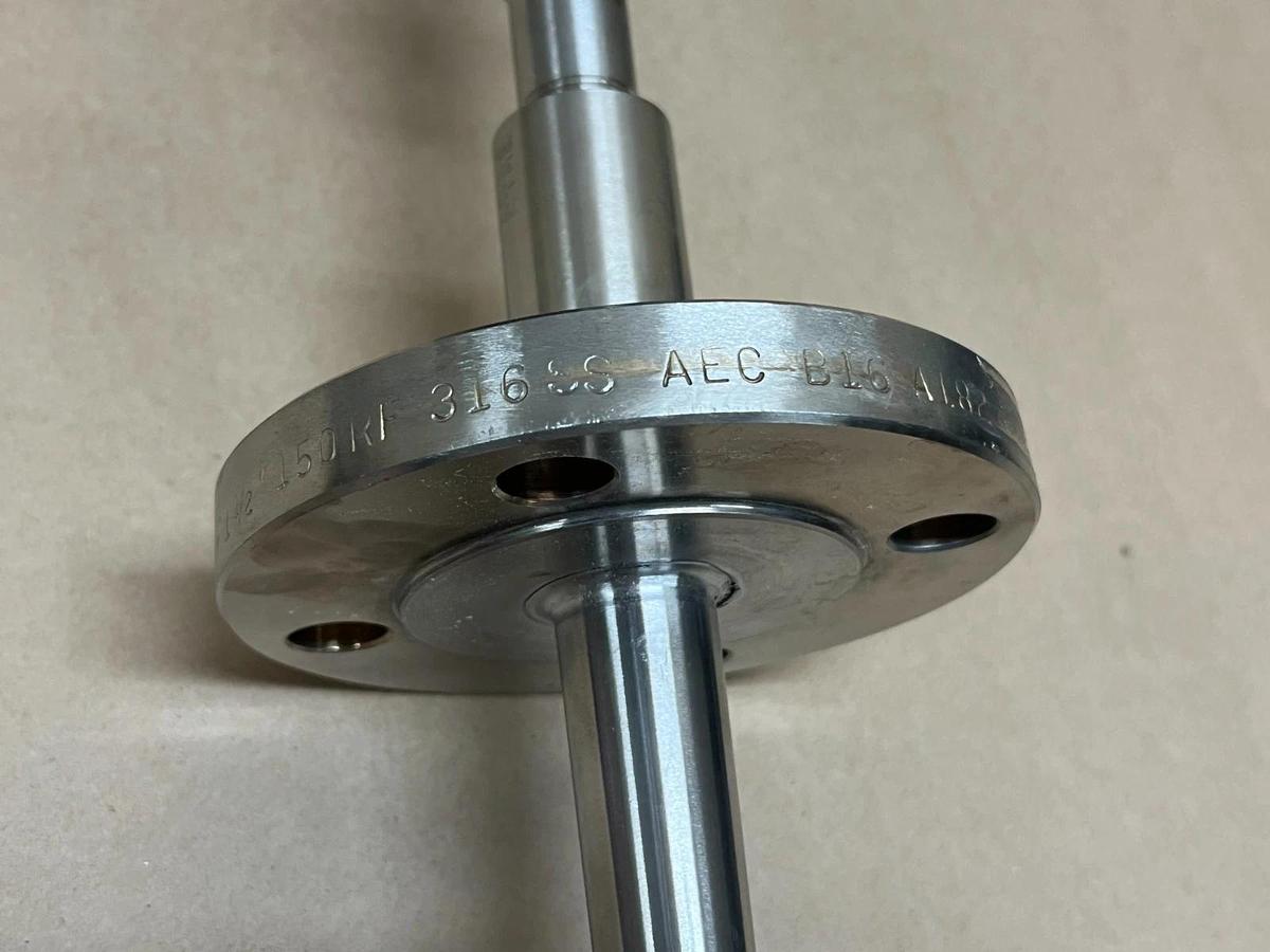 Used Rosemount 3144D1NAM5X104 Temp Transmitter, Book/XF 1-1/2" Flanged Thermowell