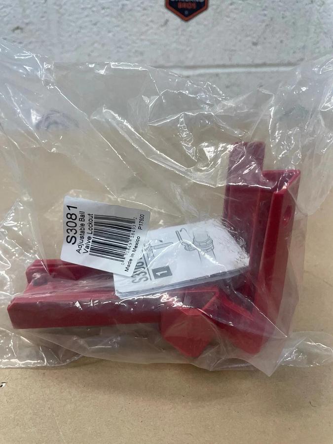 Used MasterLock S3081 Adjustable Ball Valve Lockout