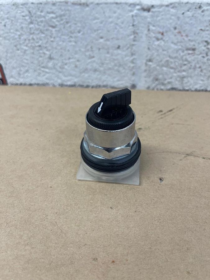 Schneider Electric 9001KS11B, Harmony, 2 Position Selector Switch