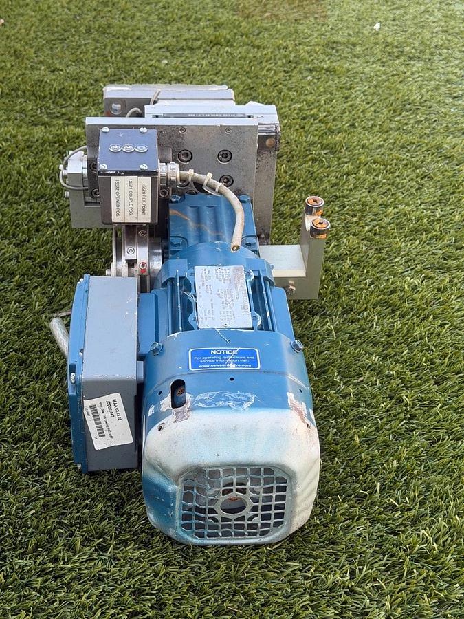 Used SEW-Eurodrive W20DRS71S4BE05HR/TH/ES7C 0.5Hp @ 1380 Rpm Right-Angle Gearmotor
