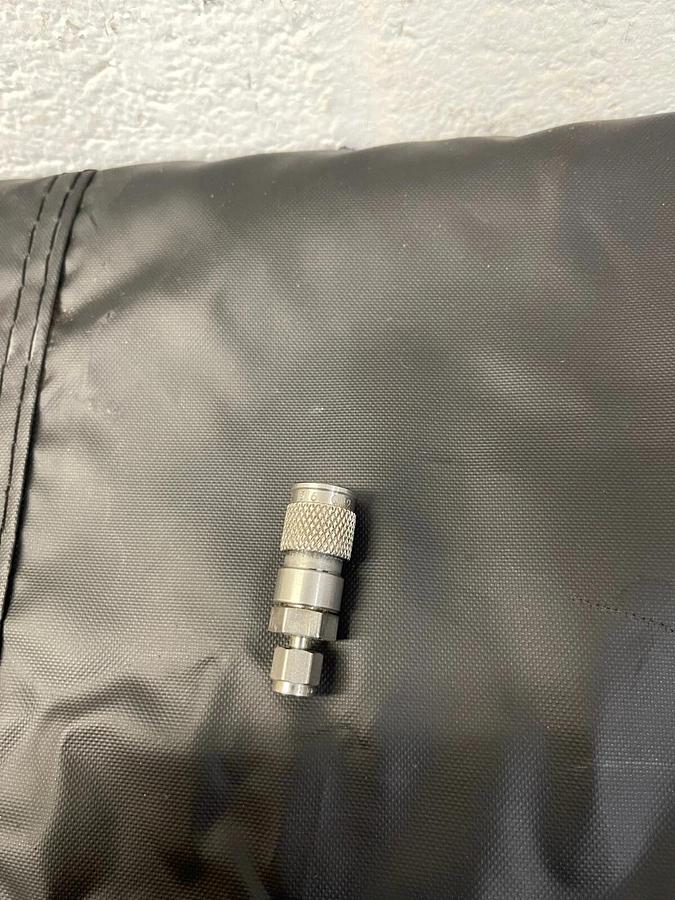 Used Swagelok SS-QM2-B-100 Miniature Quick Connect Body