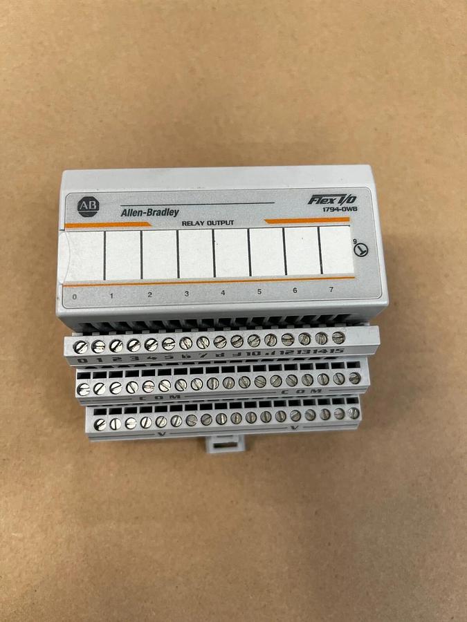 Used Allen Bradley 1794-0W8 Flex I/O Relay Output W/ 1794-TB3