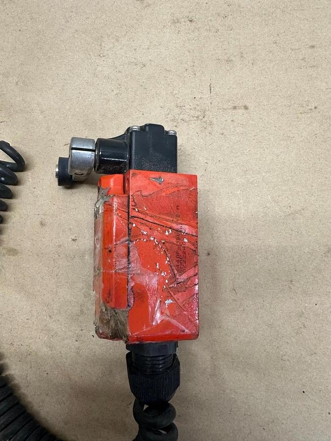 Used Allen Bradley 60946-5-1 Type 1 Limit Switch