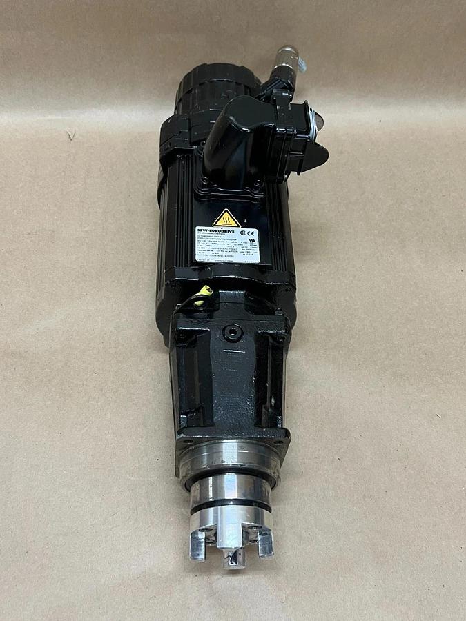 Used SEW-Eurodrive PSF321/RCM71S/BR/TH/RH1L/SB61 3 Phase Servo Motor w/ Gear