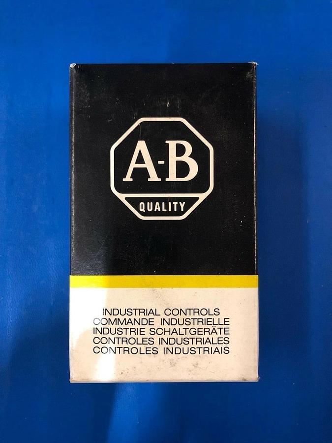 Used Allen Bradley A-B Limit Switch Series A 802A-B27P4-S10 Top Push Roller