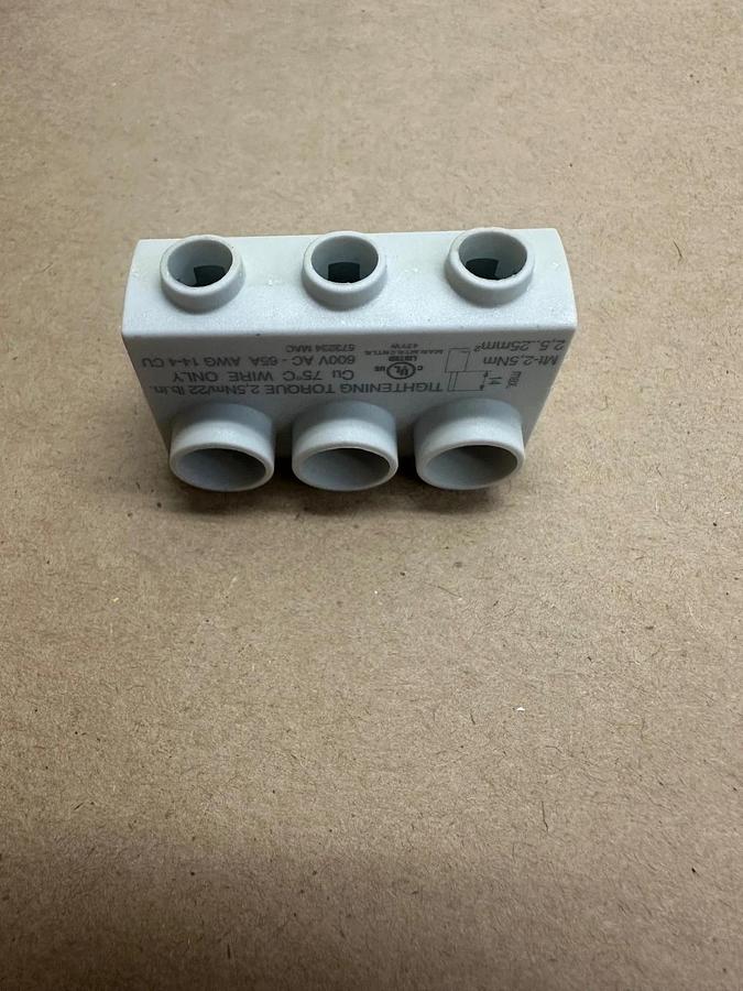 Used Eaton XTPAXIT BK25/3-PKZ0 Incoming Terminal *NEW* (Qty 4 in Box)