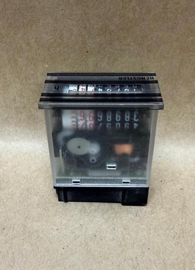 Used Hengstler 0 891 321 Time Counter