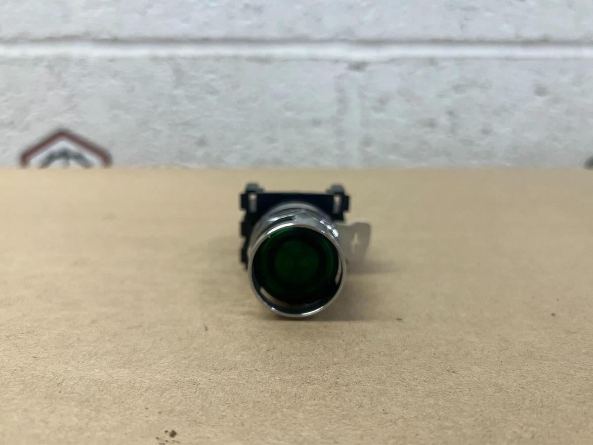 Used Eaton E22B20 Green Push Button
