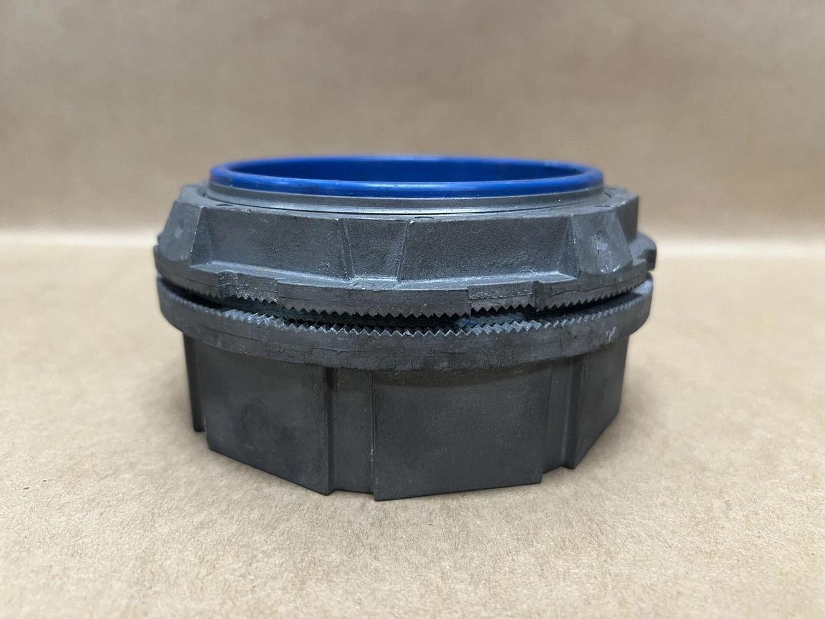 Used Thomas & Betts Type 4 4" I DIV 2 II EFG III Conduit Hub Connector - Lot of 5
