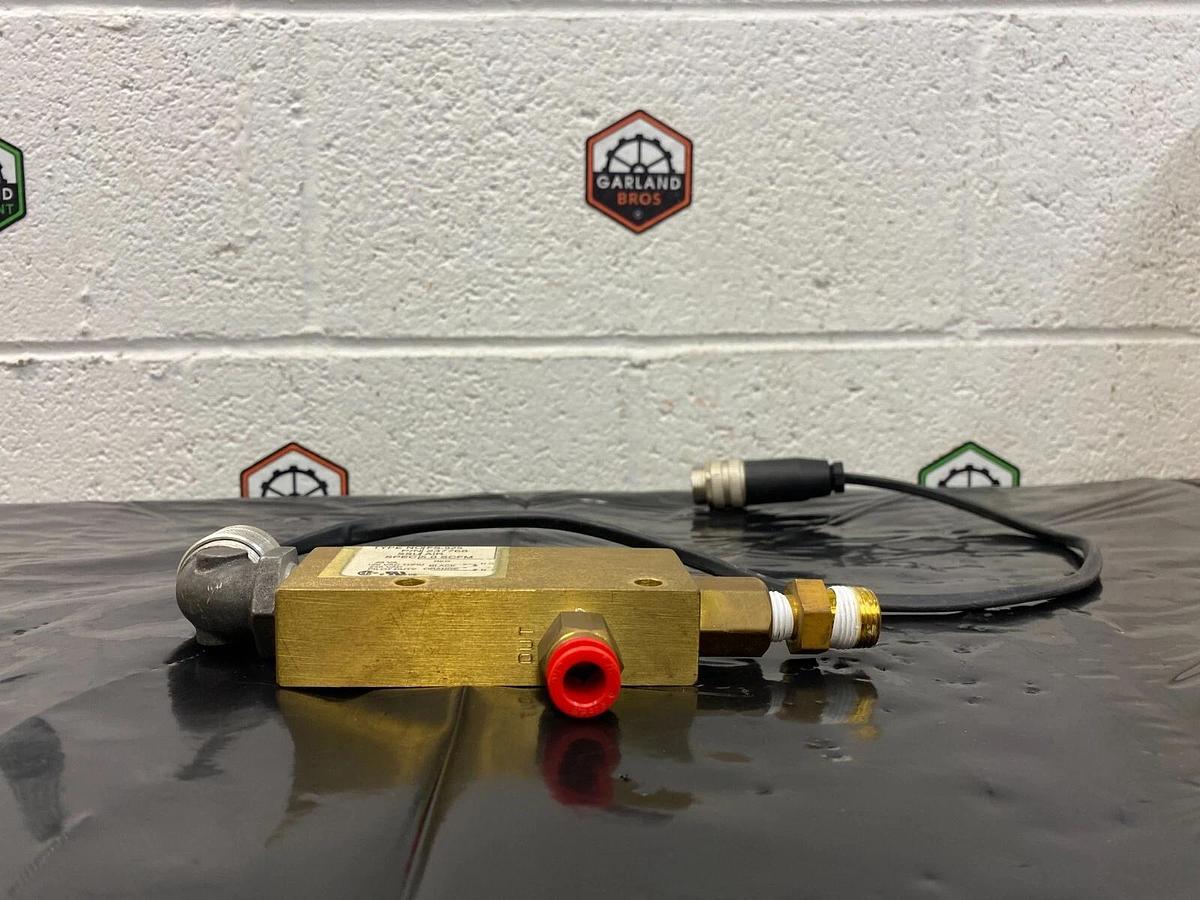 Used Gems FS-925 Flow Switch