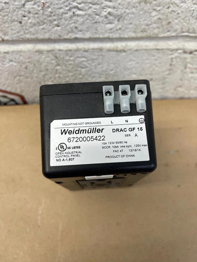 Used Weidmüller 6720005422 Open Industrial Control Panel, 15A, 125V, 50/60 Hz