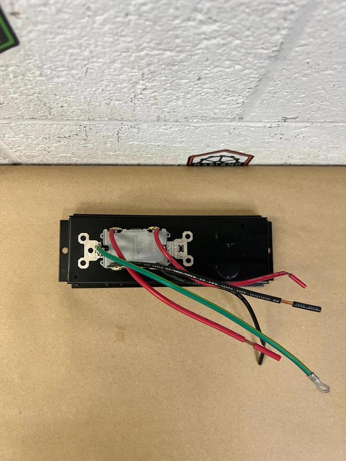 Frigidaire 5304482698 Subbase Disconnect Switch