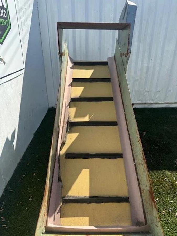 Used Conveyor Belt W: 28” L: 110” Cleated Incline Conveyor Non-Magnetic Pulley