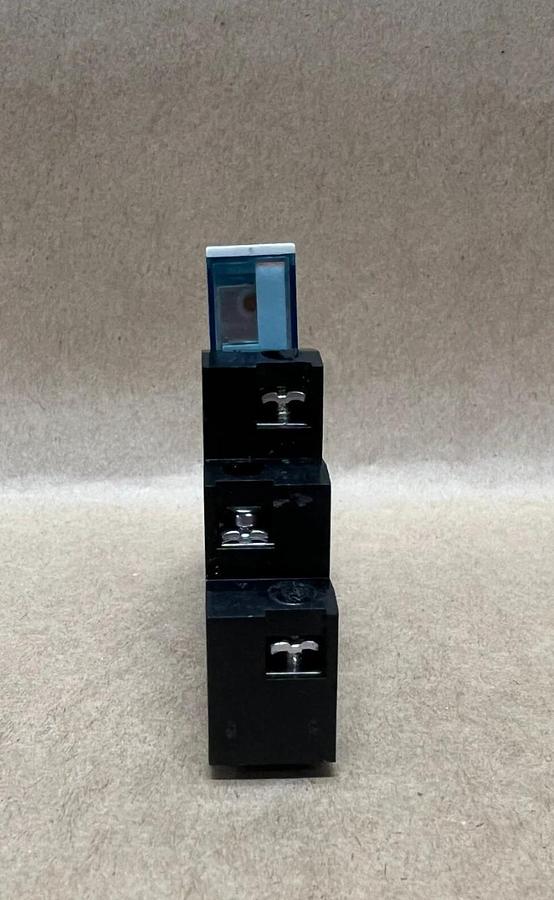 Used Allen Bradley 700-HK36Z24-4 Relay with 700-HN Ser A Relay Base