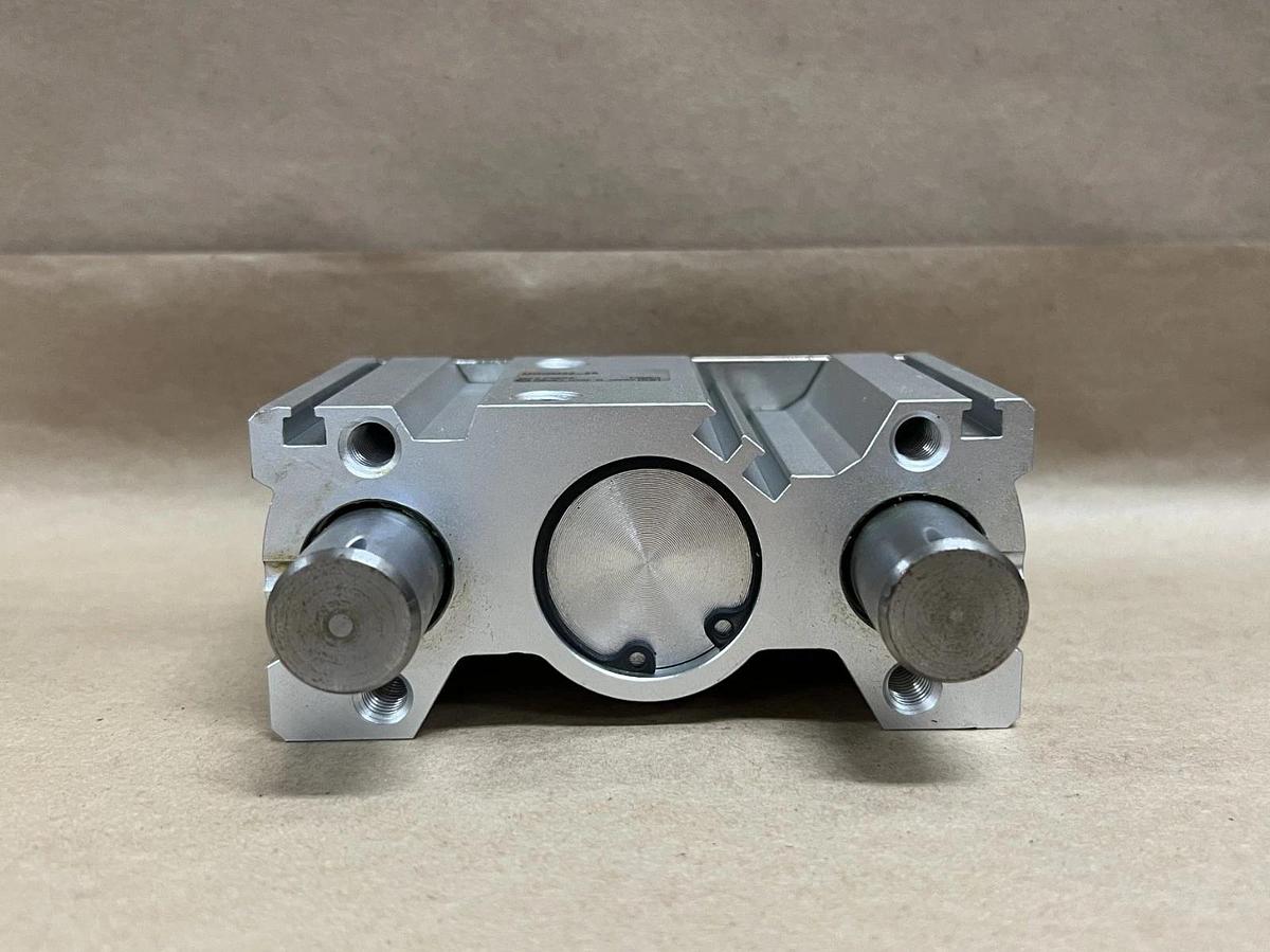 Used SMC MGQM32-25 MGQ Guided Cylinder w/ Stroke Guide