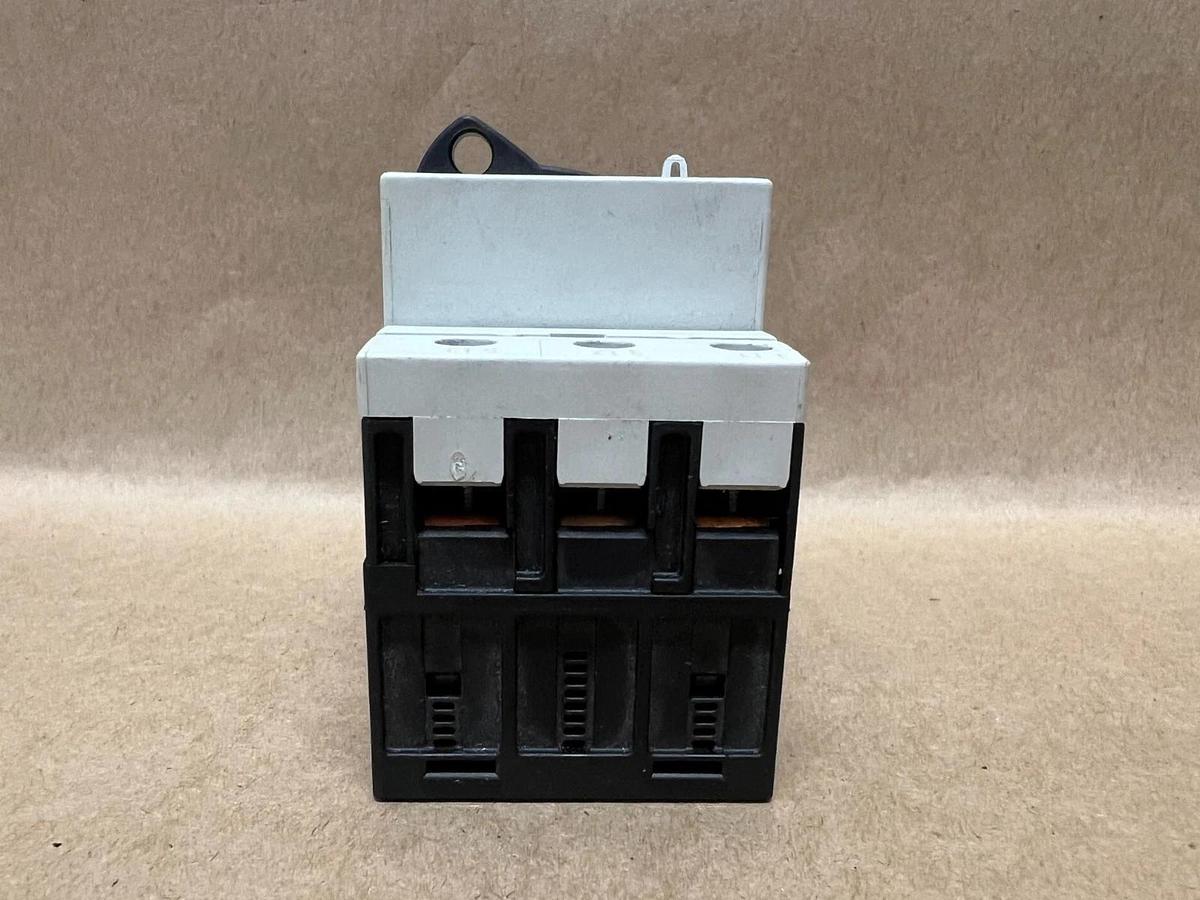 Used Siemens 3RV1011-1EA10 SIRIUS 3R Motor Protector Circuit Breaker