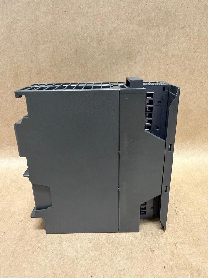 Used Siemens 321-1BH02-0AA0 Module