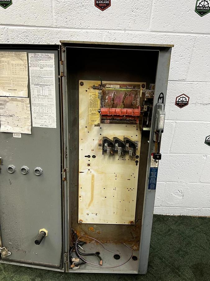 Used Square D SEA23 Combo Starter Class 8538 Series C 100 Amp/600 Volts