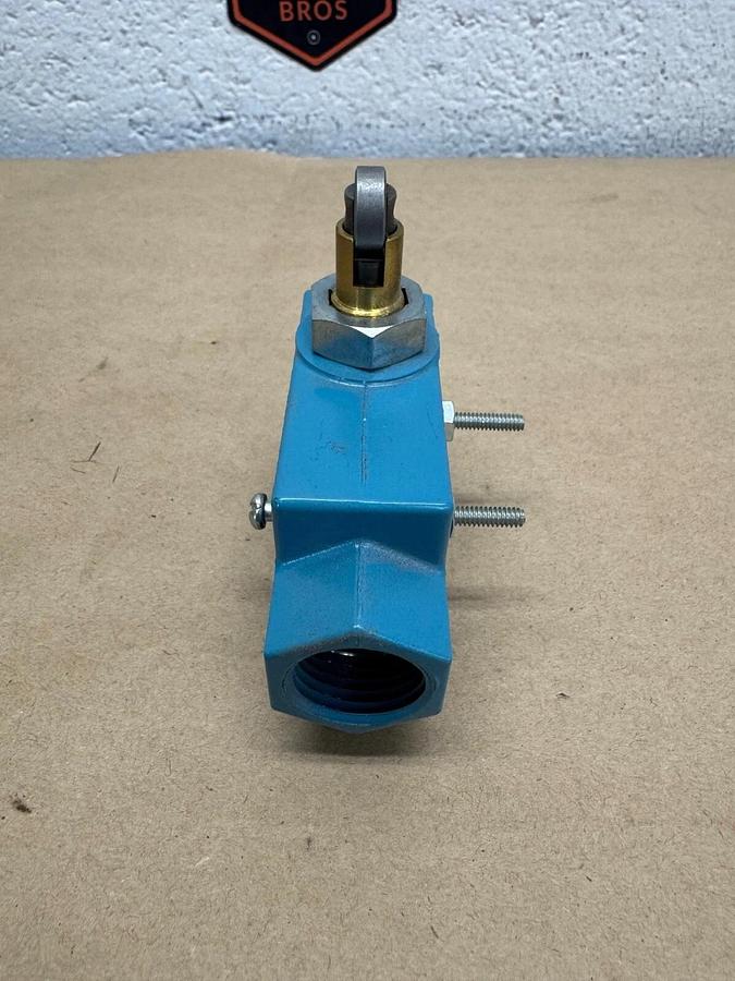 Used Honeywell BZE6-2RQ8 Micro Switch/ Limit Switch