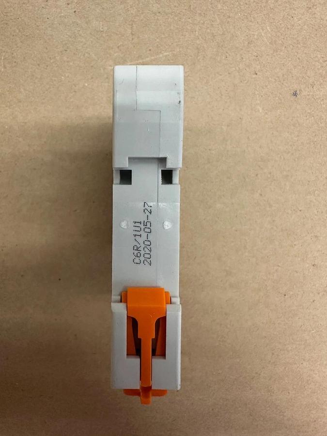 Used Weidmuller SU1C6UC C6 Circuit Breaker Qty 12 *NEW*