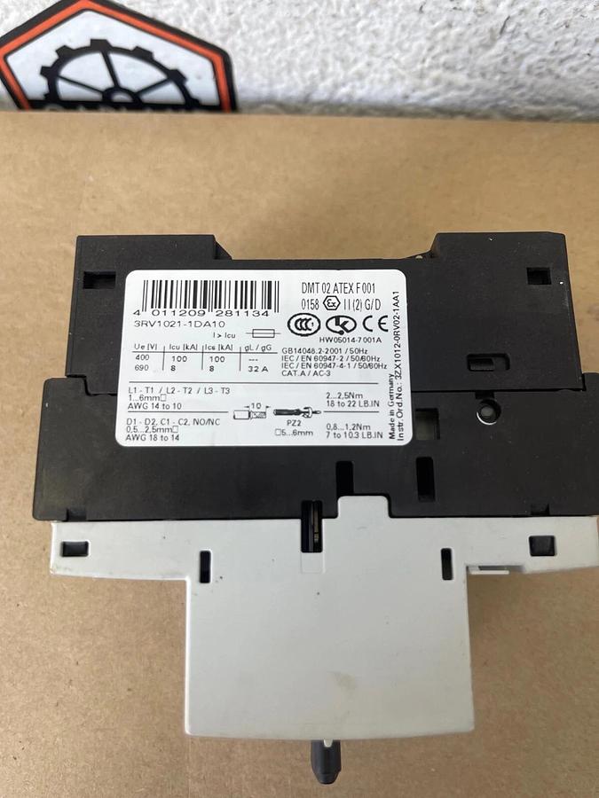 Used Siemens 3RV1021-1DA10 Circuit Breaker 50/60 Hz, Sirius