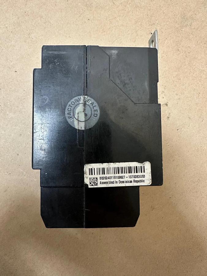 Used Eaton GHB3015 15A 3 Pole Circuit Breaker, Broken Shell