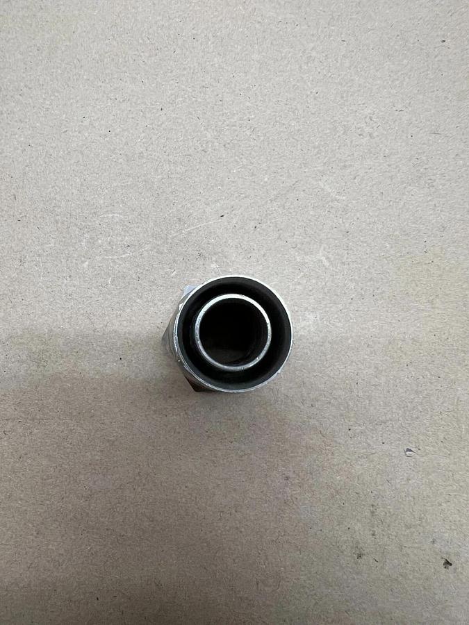 Used Parker 10691N-12-12C PTFE Hose Fitting (5/8”)